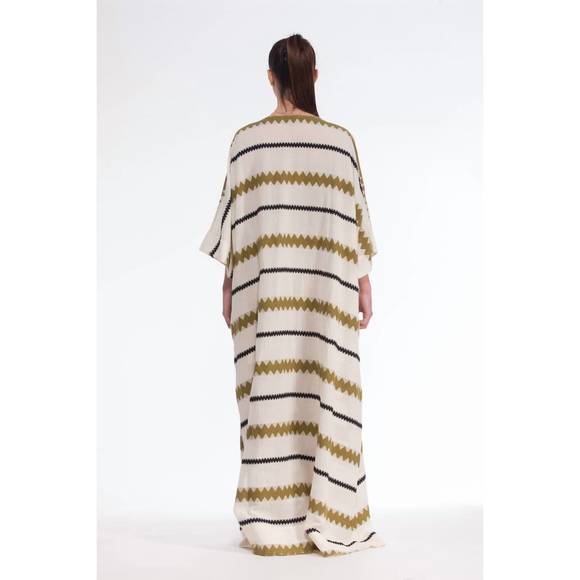 NEW DEVOTION TWINS stoupa kaftan dress in khaki/off-white - Picture 3 of 4